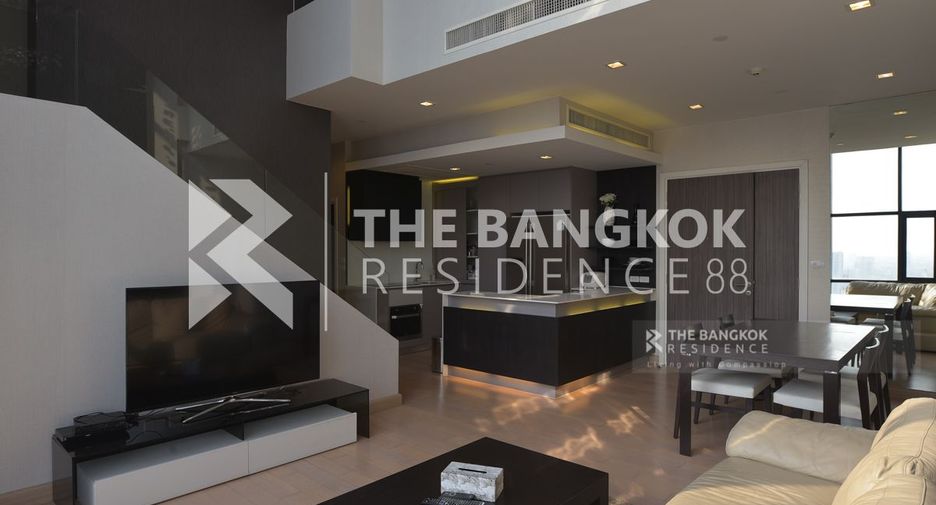 For rent 3 bedrooms condo in Khlong San, Bangkok