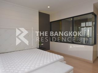 For rent 3 bedrooms condo in Khlong San, Bangkok