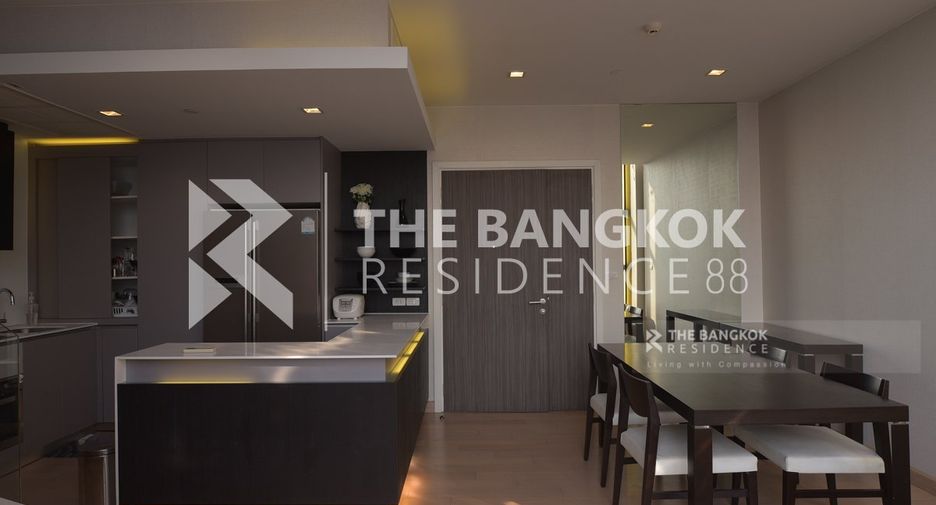 For rent 3 bedrooms condo in Khlong San, Bangkok