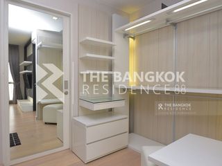 For rent 3 bedrooms condo in Khlong San, Bangkok