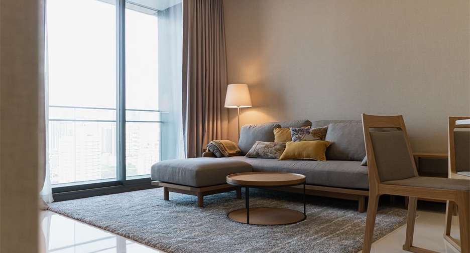 For rent 2 bedrooms condo in Khlong Toei, Bangkok