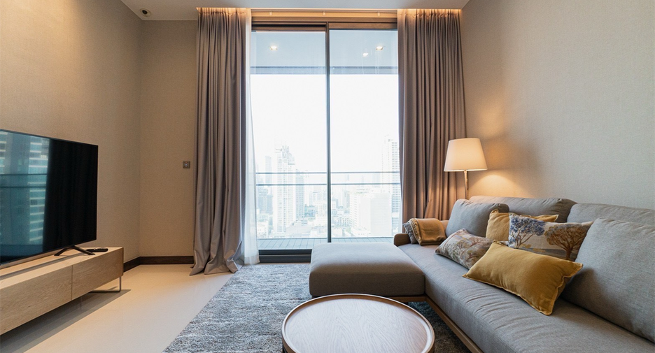 For rent 2 bedrooms condo in Khlong Toei, Bangkok