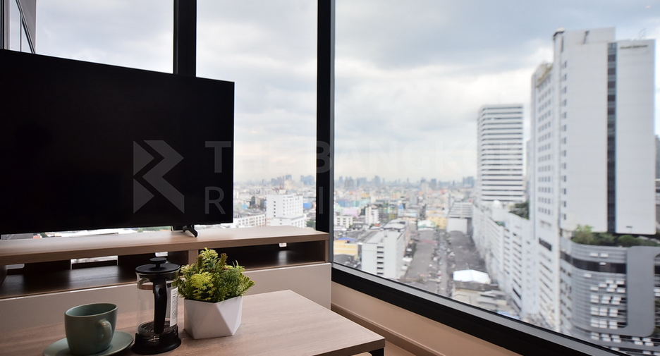 For rent 1 bed condo in Huai Khwang, Bangkok