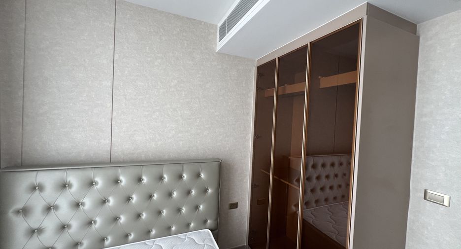 Condo en venta de 2 habitaciones en Huai Khwang, Bangkok