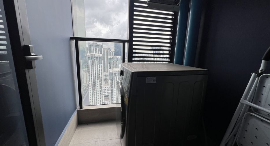Condo en venta de 2 habitaciones en Huai Khwang, Bangkok