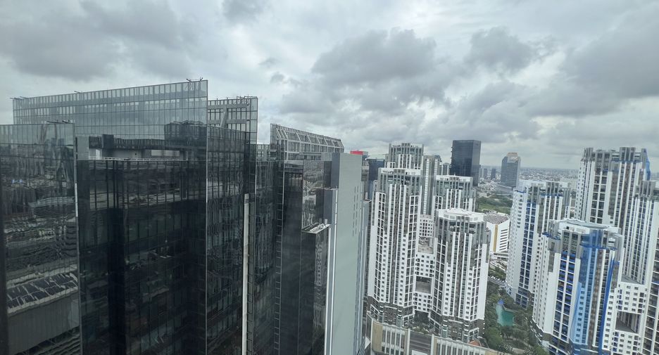 Condo en venta de 2 habitaciones en Huai Khwang, Bangkok