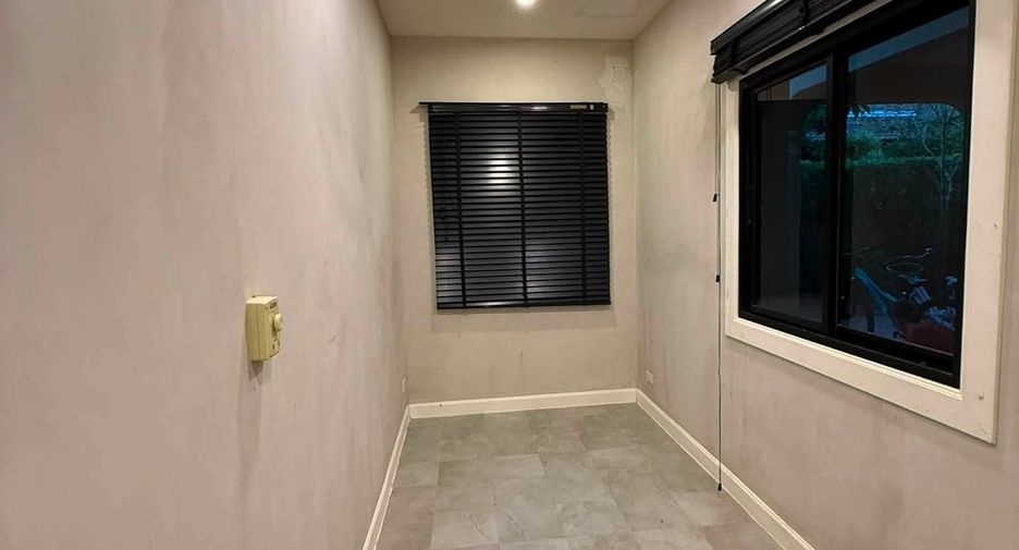À louer 4 chambres villa à Huay Yai, Pattaya