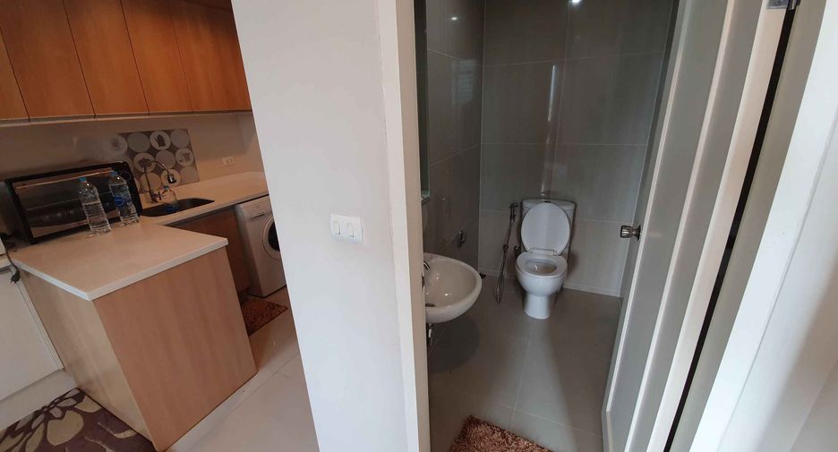 Condo en alquiler de 1 habitaciones en Watthana, Bangkok