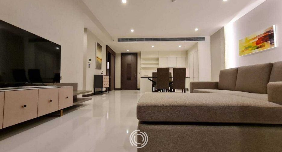 For rent 2 bedrooms condo in Khlong Toei, Bangkok