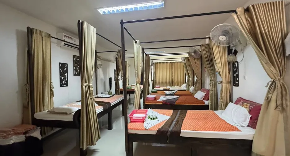 For sale 2 bedrooms retail Space in Bang Lamung, Chonburi