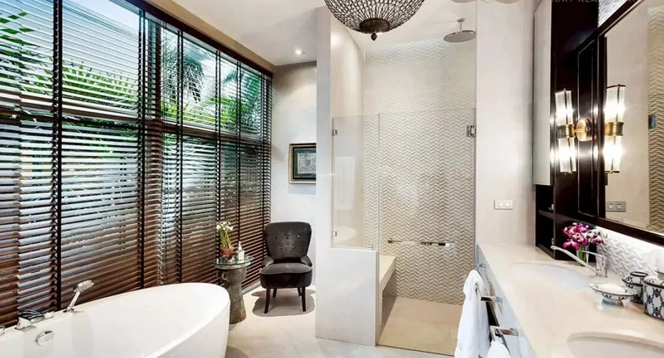 For sale 6 bedrooms villa in Bang Lamung, Chonburi