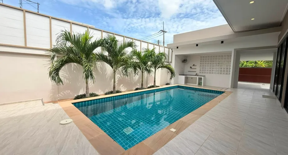 For sale 3 bedrooms villa in Huay Yai, Pattaya