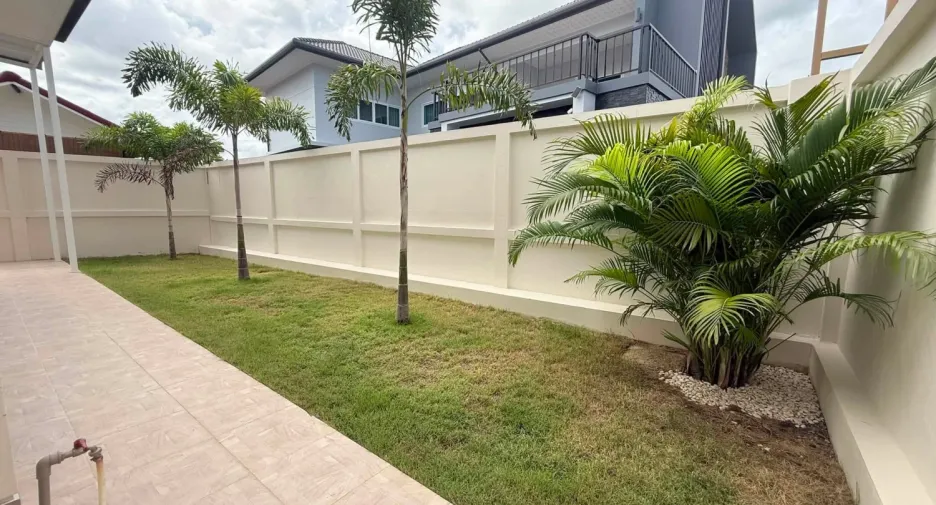 For sale 3 bedrooms villa in Huay Yai, Pattaya