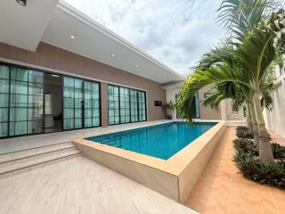 À vendre 3 chambres villa à Bang Lamung, Chonburi