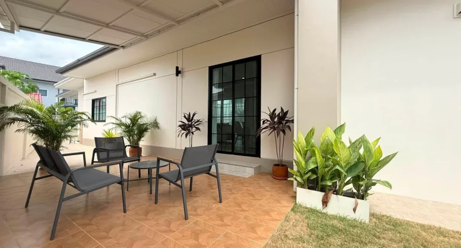 For sale 3 bedrooms villa in Huay Yai, Pattaya