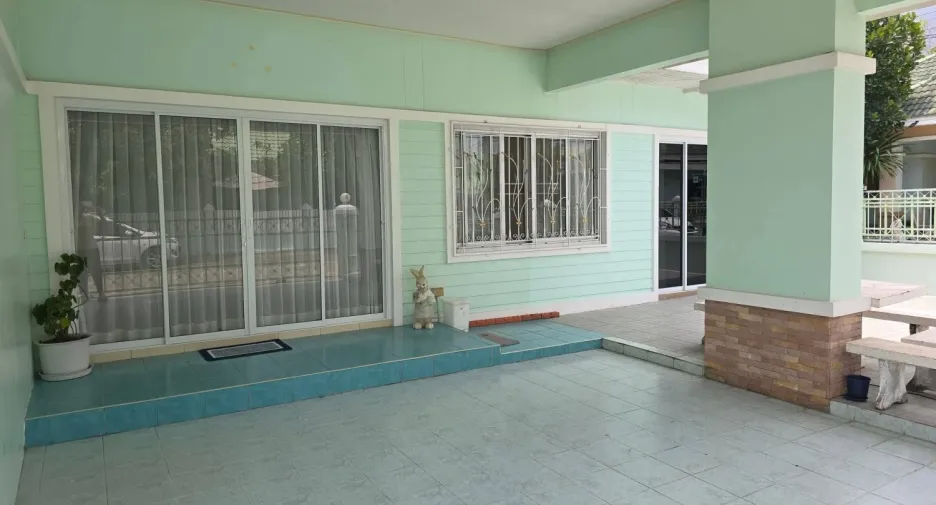 À louer 3 chambres maison à Bang Lamung, Chonburi