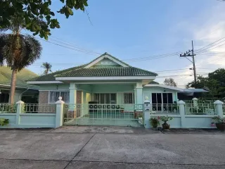À louer 3 chambres maison à Bang Lamung, Chonburi