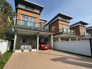For sale 3 bedrooms house in Mueang Pattani, Pattani