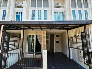 For sale 3 bedrooms townhouse in Mueang Chiang Rai, Chiang Rai