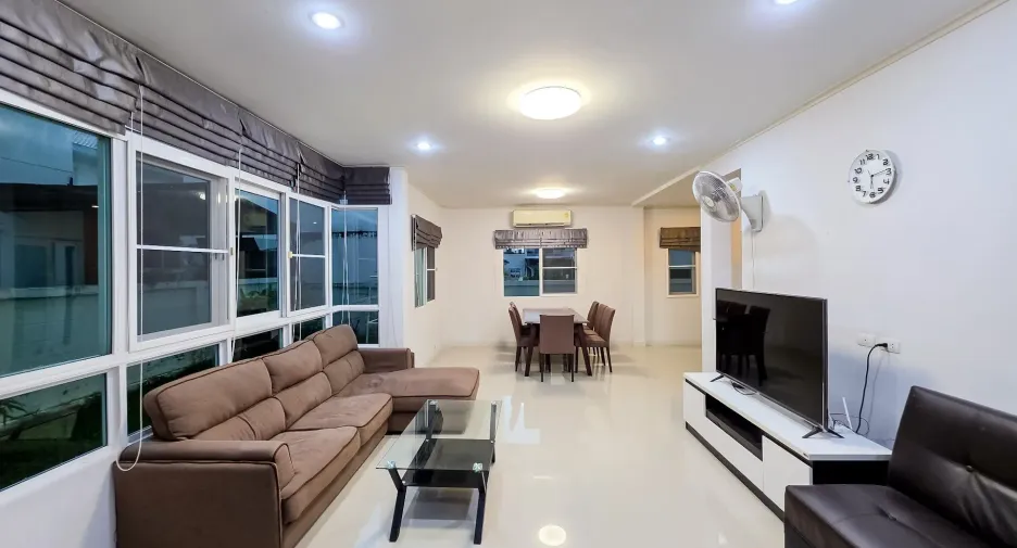 For sale 4 ベッドルーム house in Mueang Khon Kaen, Khon Kaen