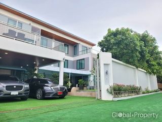 For sale 5 bedrooms house in Bang Lamung, Chonburi