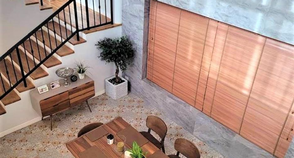 For sale 5 bedrooms house in Bang Lamung, Chonburi