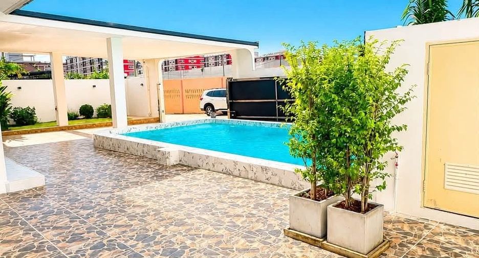 For sale 4 bedrooms villa in Bang Lamung, Chonburi