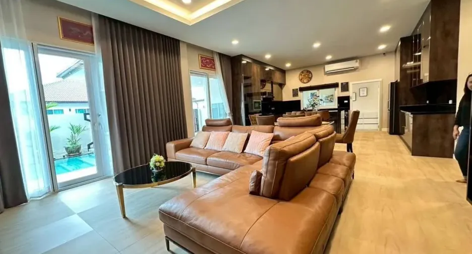 For sale 3 bedrooms house in Huay Yai, Pattaya