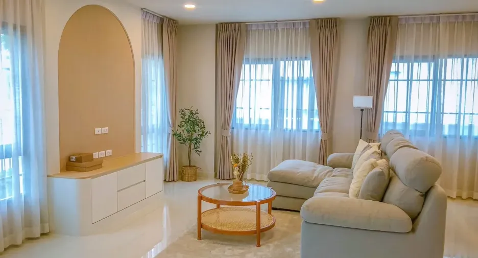 For rent 4 bedrooms house in Bang Phli, Samut Prakan