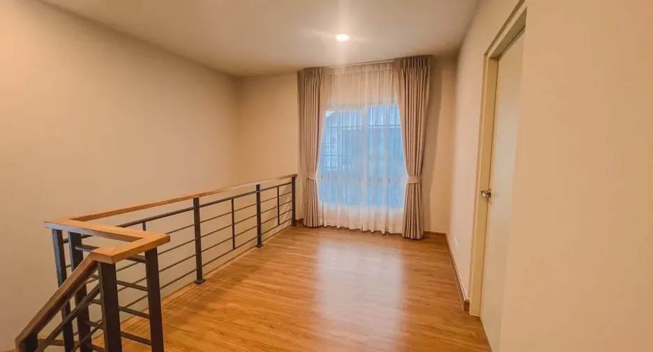 For rent 4 bedrooms house in Bang Phli, Samut Prakan