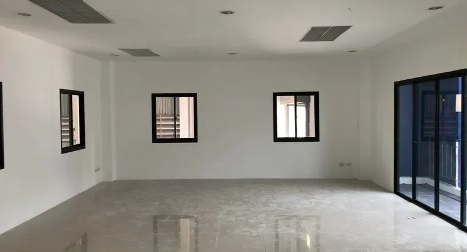 For rent and for sale warehouse in Bang Phli, Samut Prakan