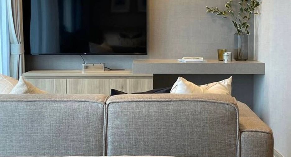 For rent and for sale 1 bed condo in Huai Khwang, Bangkok