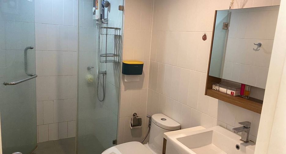 For sale 2 bedrooms condo in Khlong Toei, Bangkok