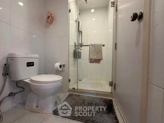For sale 2 bedrooms condo in Yan Nawa, Bangkok