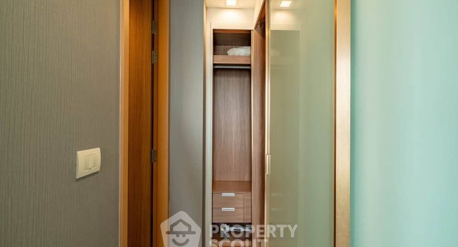 For sale 1 bed condo in Watthana, Bangkok