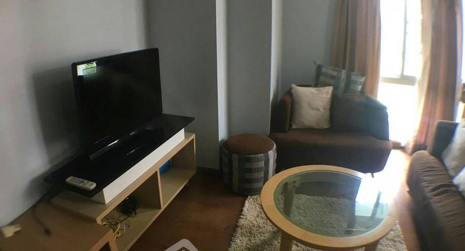 À louer 2 chambres condo à Phra Khanong, Bangkok