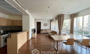 For rent 3 bedrooms condo in Pathum Wan, Bangkok