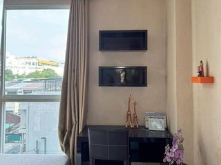 Wohnung zur Miete mit 1 Zimmer in Pathum Wan, Bangkok