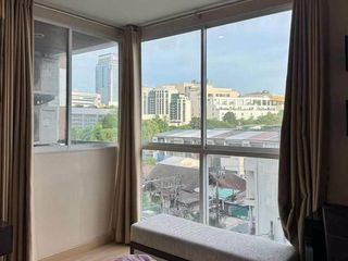 Wohnung zur Miete mit 1 Zimmer in Pathum Wan, Bangkok