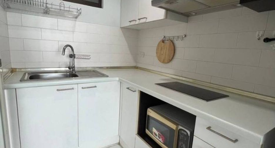 For rent 2 bedrooms condo in Yan Nawa, Bangkok