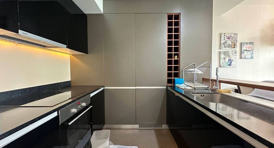 Condo en alquiler de 1 habitaciones en Sathon, Bangkok