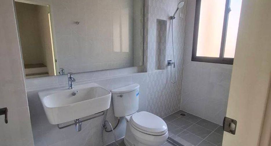For sale 3 bedrooms townhouse in Prawet, Bangkok