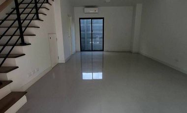 For sale 3 bedrooms townhouse in Prawet, Bangkok
