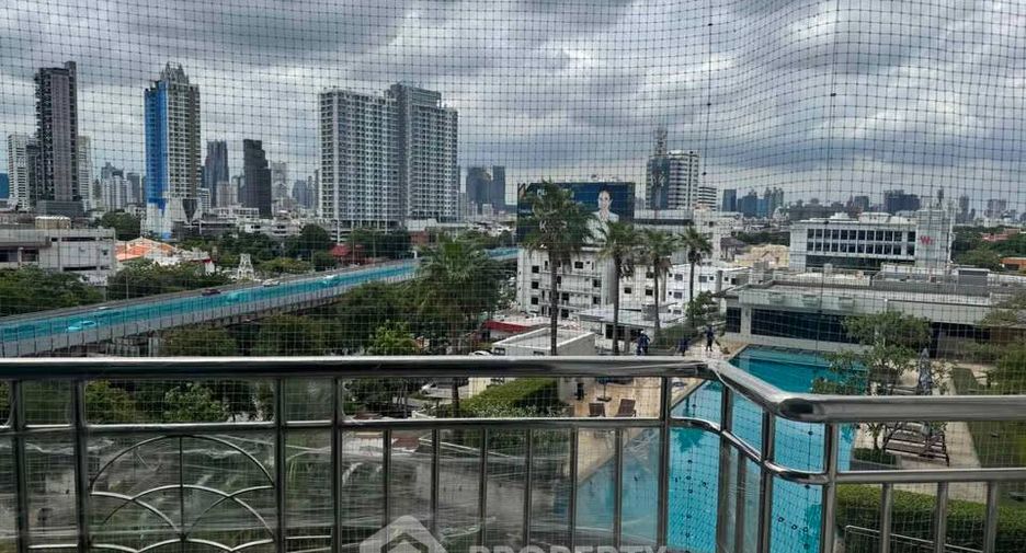 For sale 1 bed condo in Yan Nawa, Bangkok