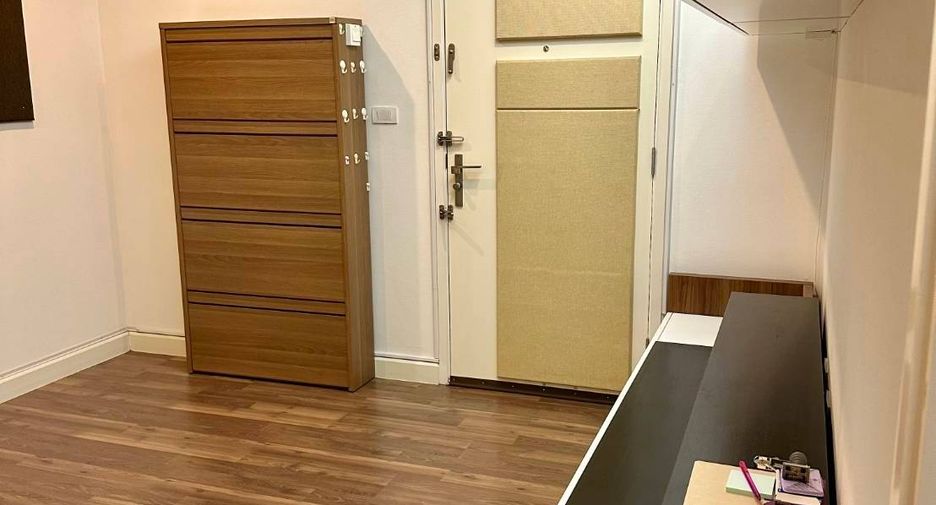 For sale 1 bed condo in Thon Buri, Bangkok