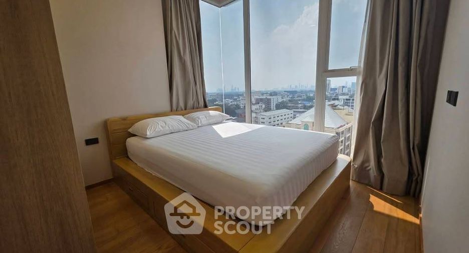 For sale 2 bedrooms condo in Khlong Toei, Bangkok