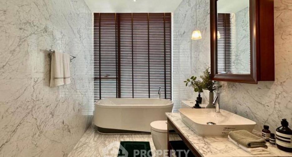 For rent and for sale 2 bedrooms condo in Watthana, Bangkok
