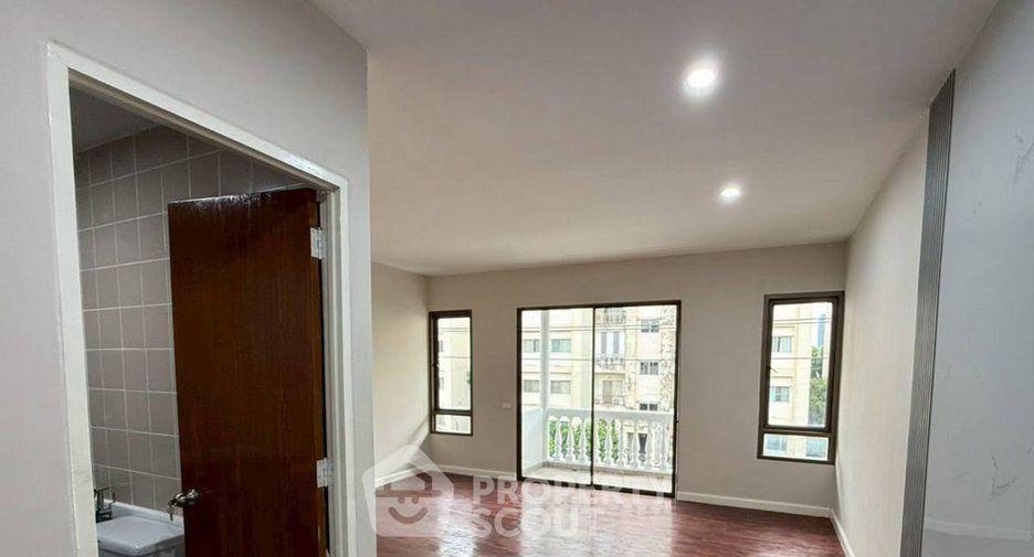 For sale 4 bedrooms condo in Prawet, Bangkok