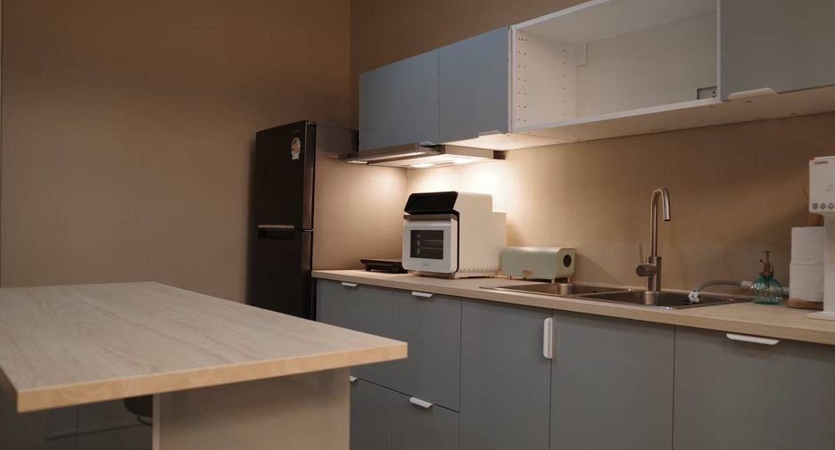 For sale 2 bedrooms condo in Khlong Toei, Bangkok