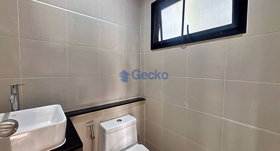 Haus zur Miete mit 3 Zimmer in Bang Lamung, Chonburi